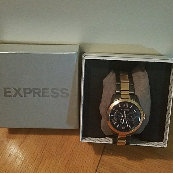 Watch - Picture 4 of 4